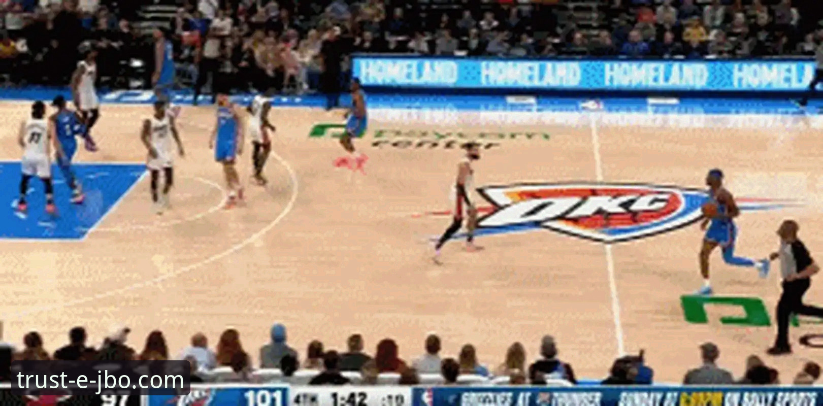 一场加时鏖战的技术复盘：从亚历山大47分看球星接管比赛的艺术